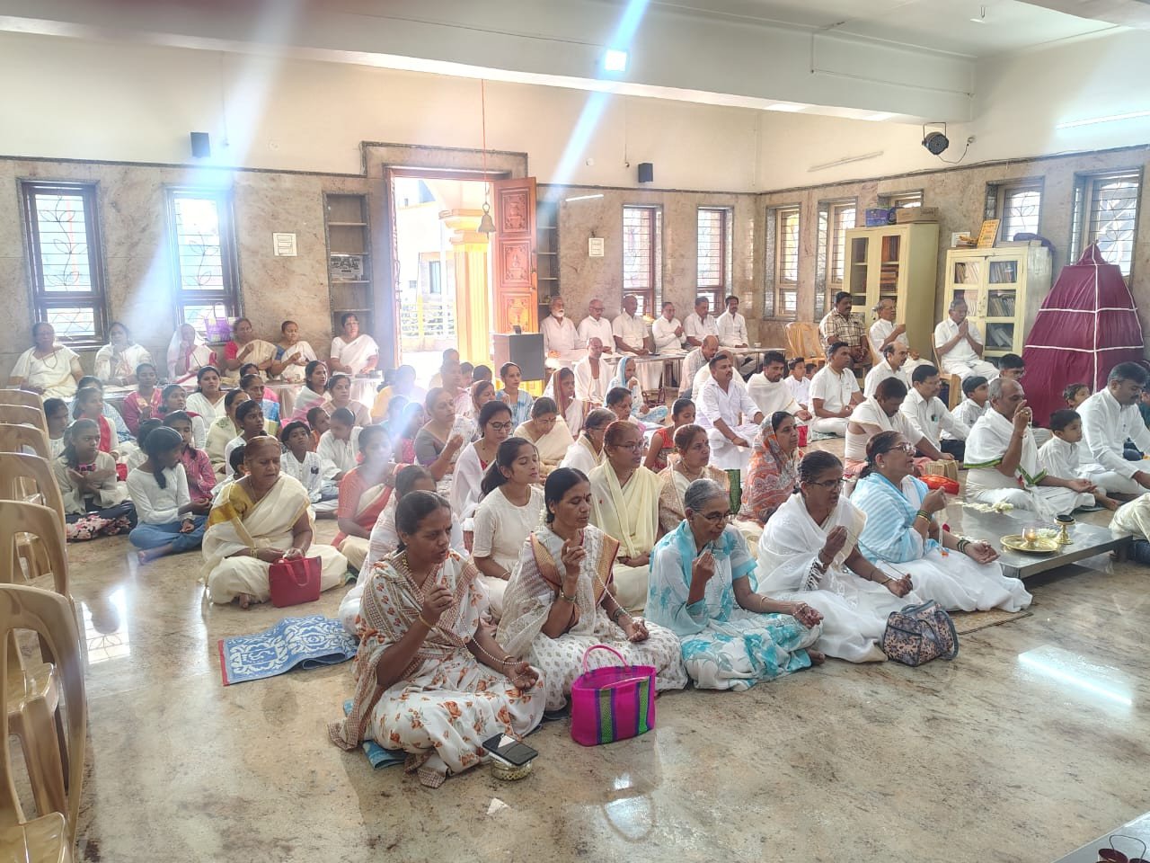 ವಿಶ್ವ ನಮೋಕಾರ ಮಹಾಮಂತ್ರ. ಜಿನಮಂದಿರದಲ್ಲಿ ಪಠಣ ಮಾಡಲಾಯಿತು