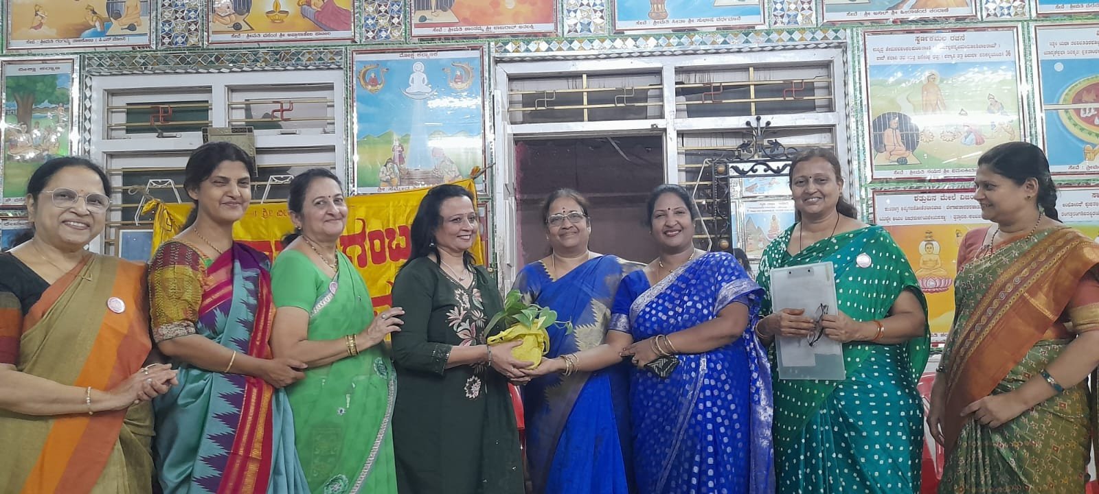 ಆಧಿನಾಥ ಮಹಿಳಾ ಮಂಡಳ ತರಕಾರಿ ಹಾಗೂ ಹಣ್ಣಿನ ಸಲಾಡ್ ಸ್ಪರ್ಧೆ